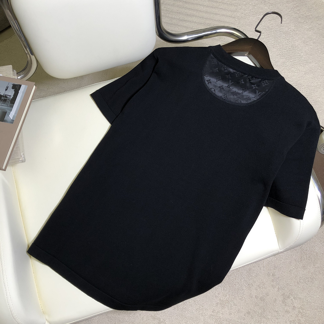 Unbranded Triple Floral T (Black) - Image 4