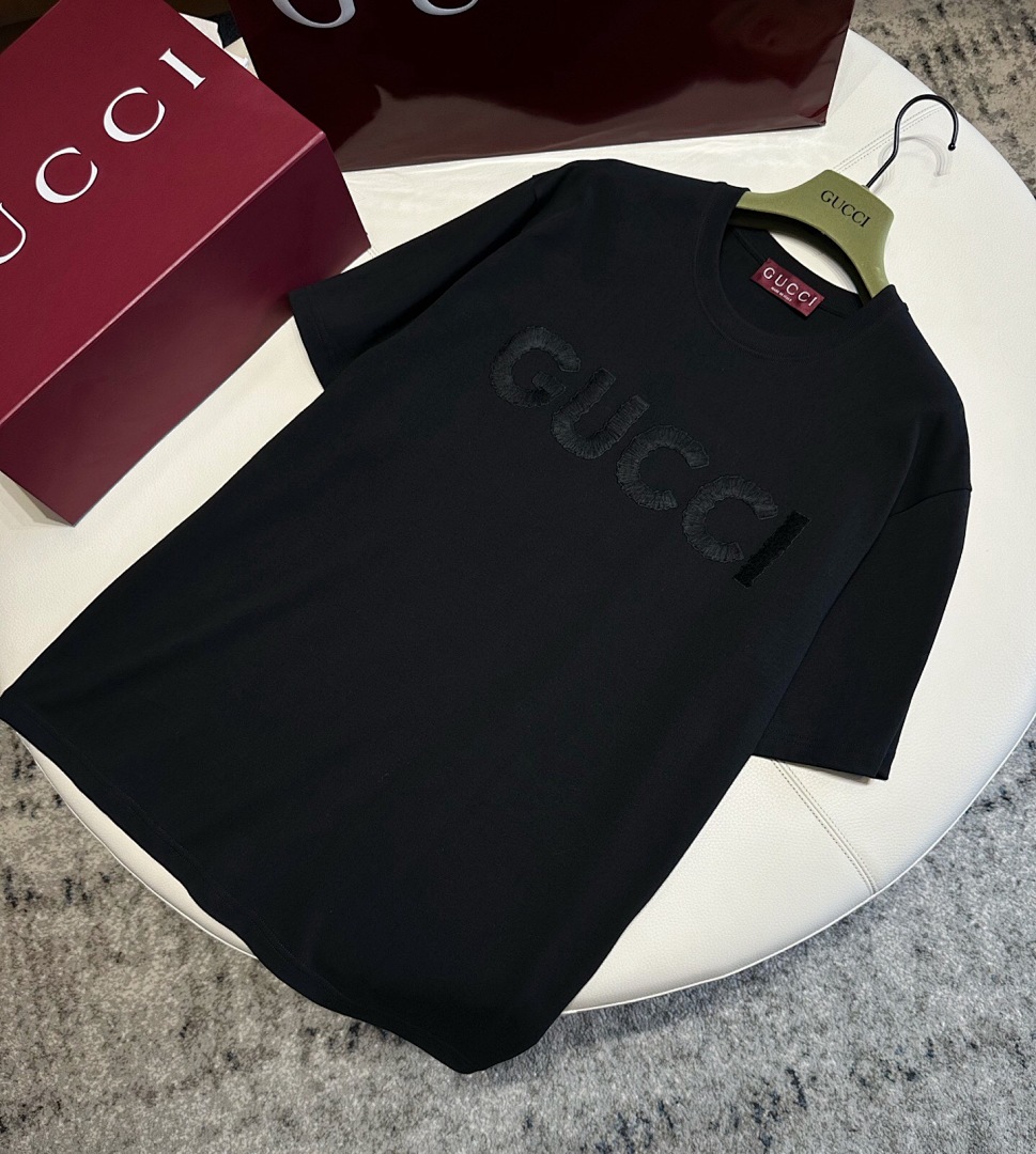 Gucci Fleece Embroidered T (Black) - Image 5