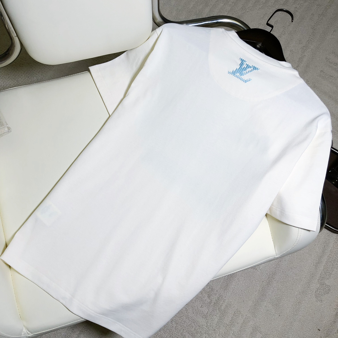 Unbranded Fleece Embroidered T (White) - Image 5