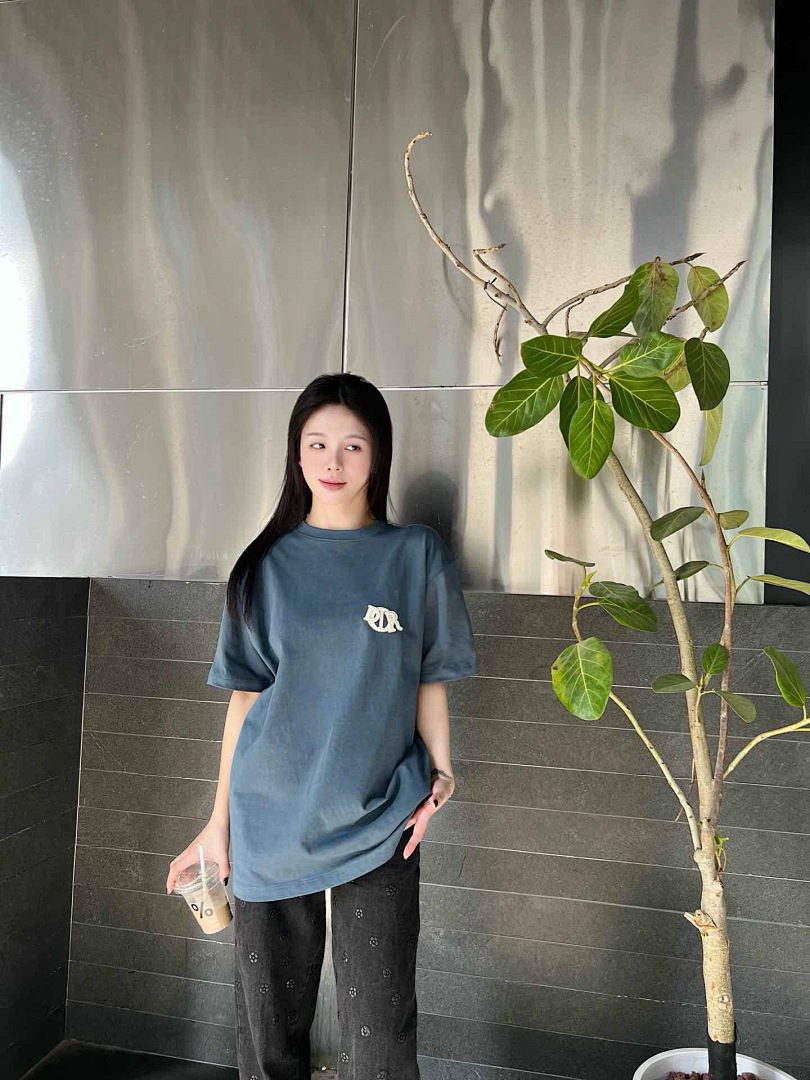 Unbranded DR Short Sleeve - Image 19