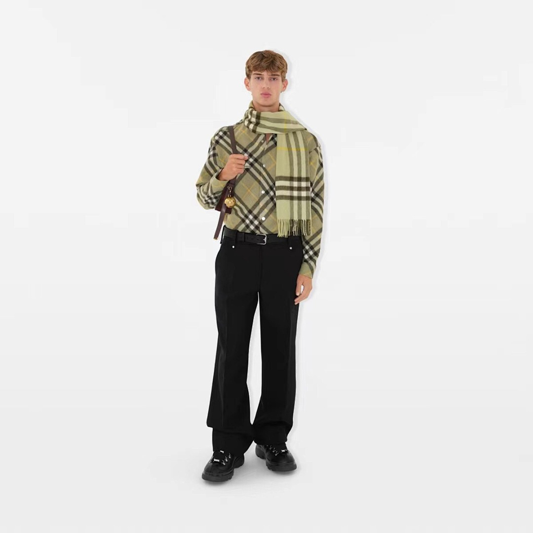 Burberry Plaid Fleece - Image 15