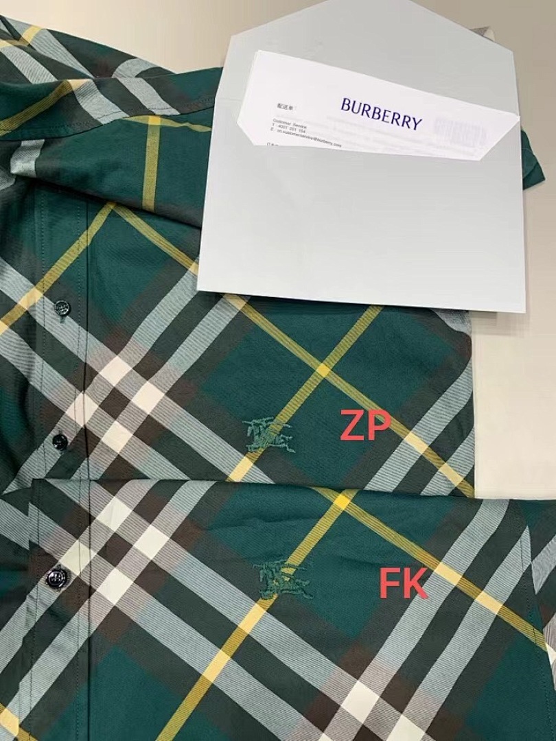 Burberry Green Short Sleeve - Image 14