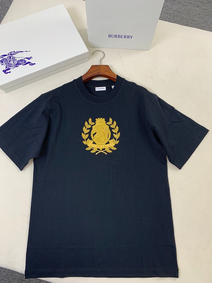 Burberry Embroidered Leaf Tee - Image 5