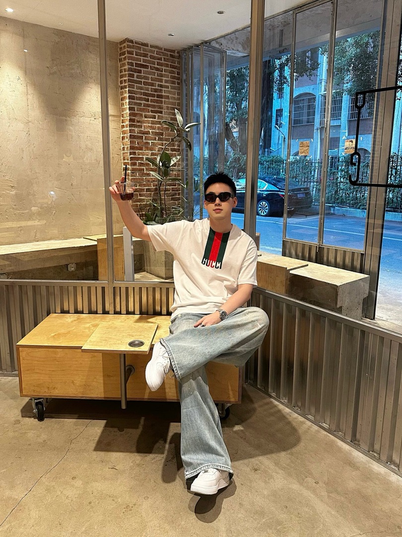 Gucci Striped Print T (White) - Image 15