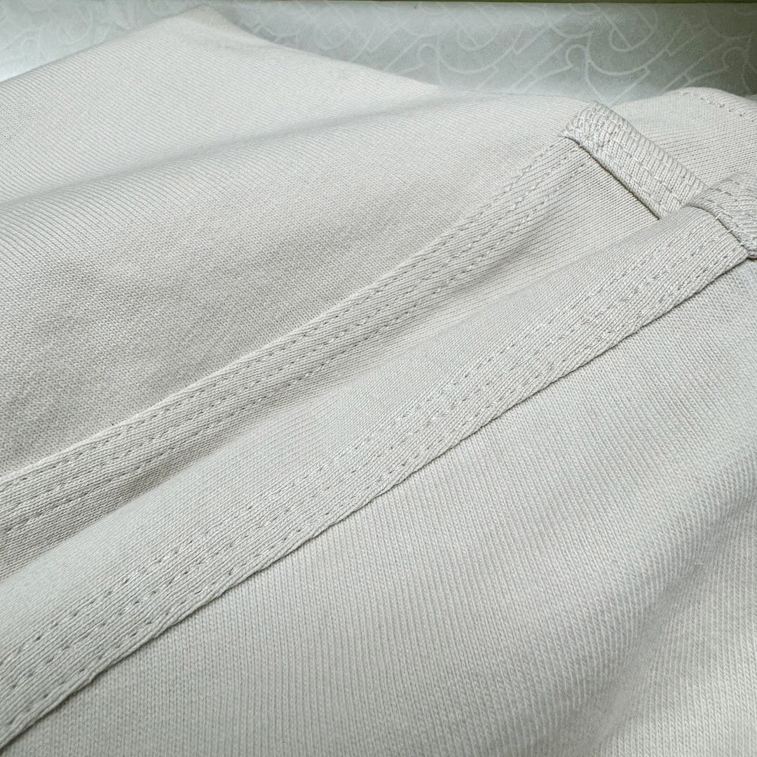 Burberry BBR Velvet Print T Apricot - Image 11