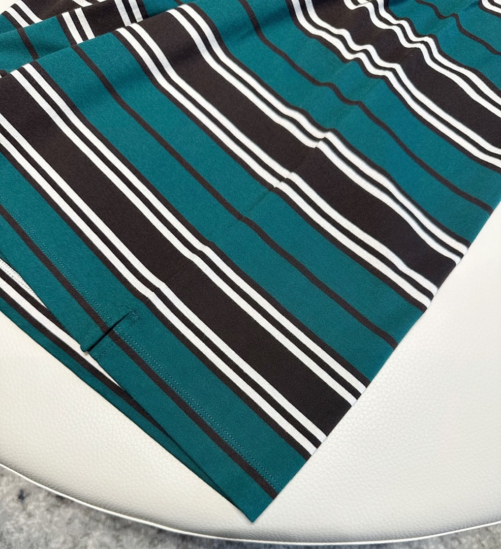 Unbranded Green Striped Long Sleeve T - Image 8