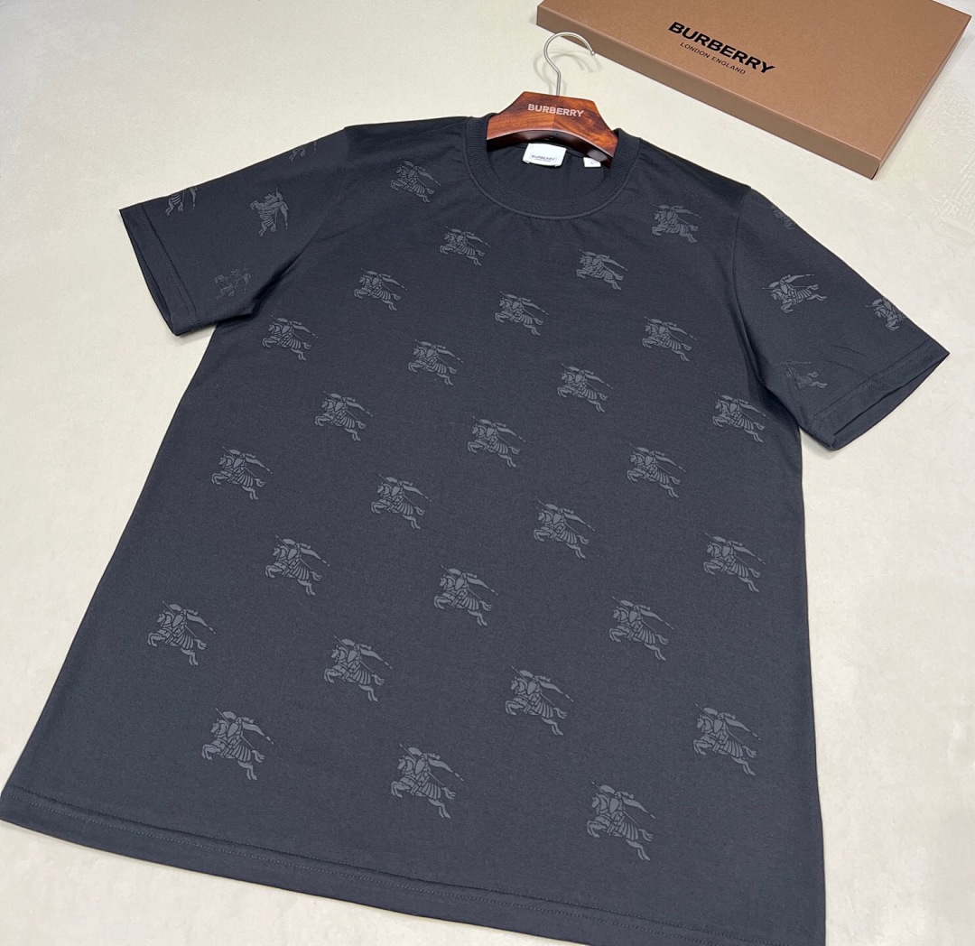 Burberry Label Print T Black (Women) - Image 3