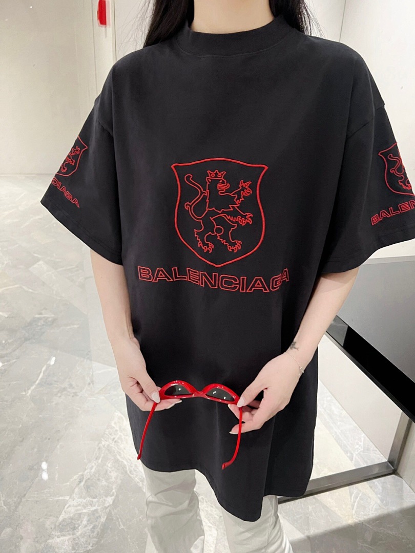 Balenciaga Embroidered Short Sleeve - Image 22