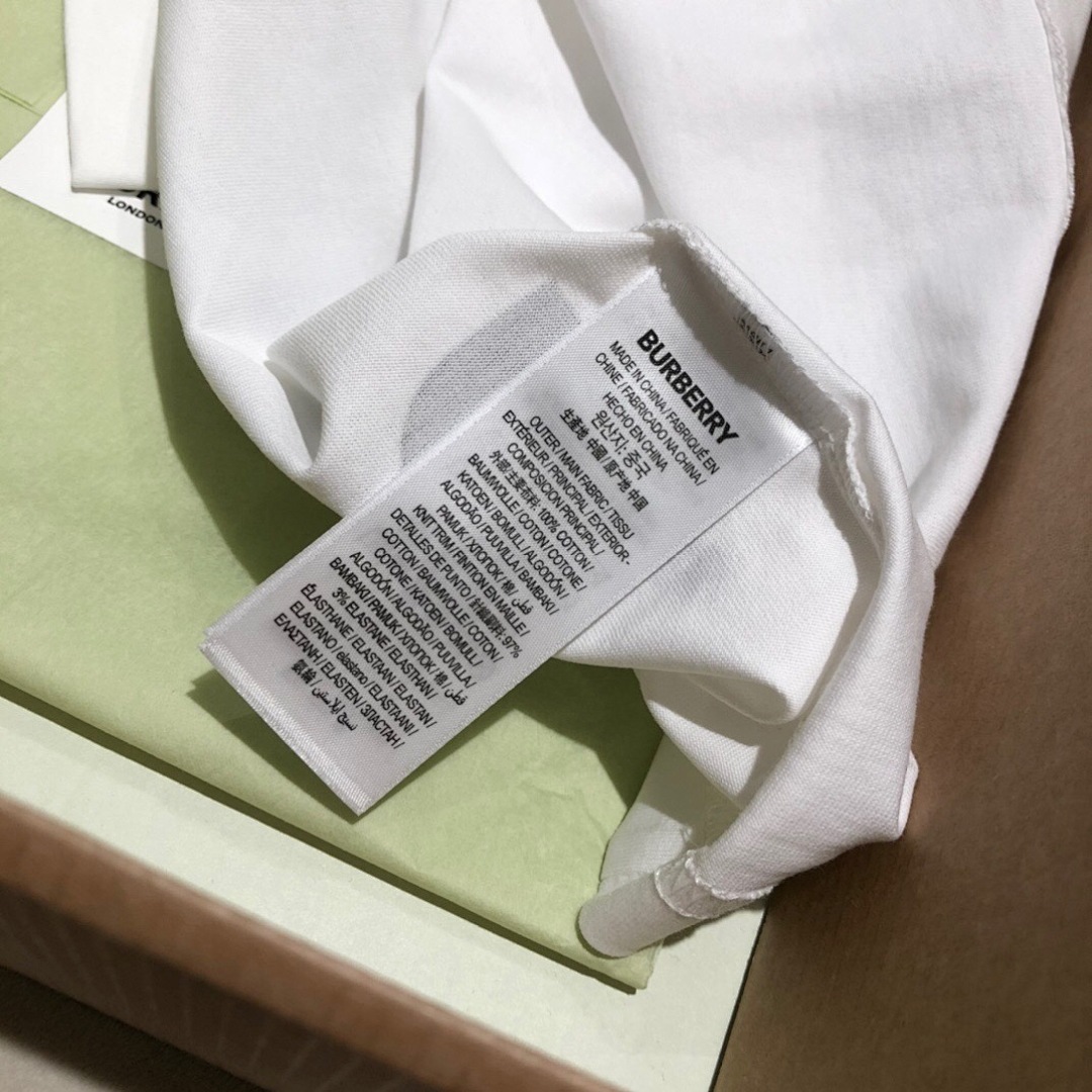Burberry T - Image 5