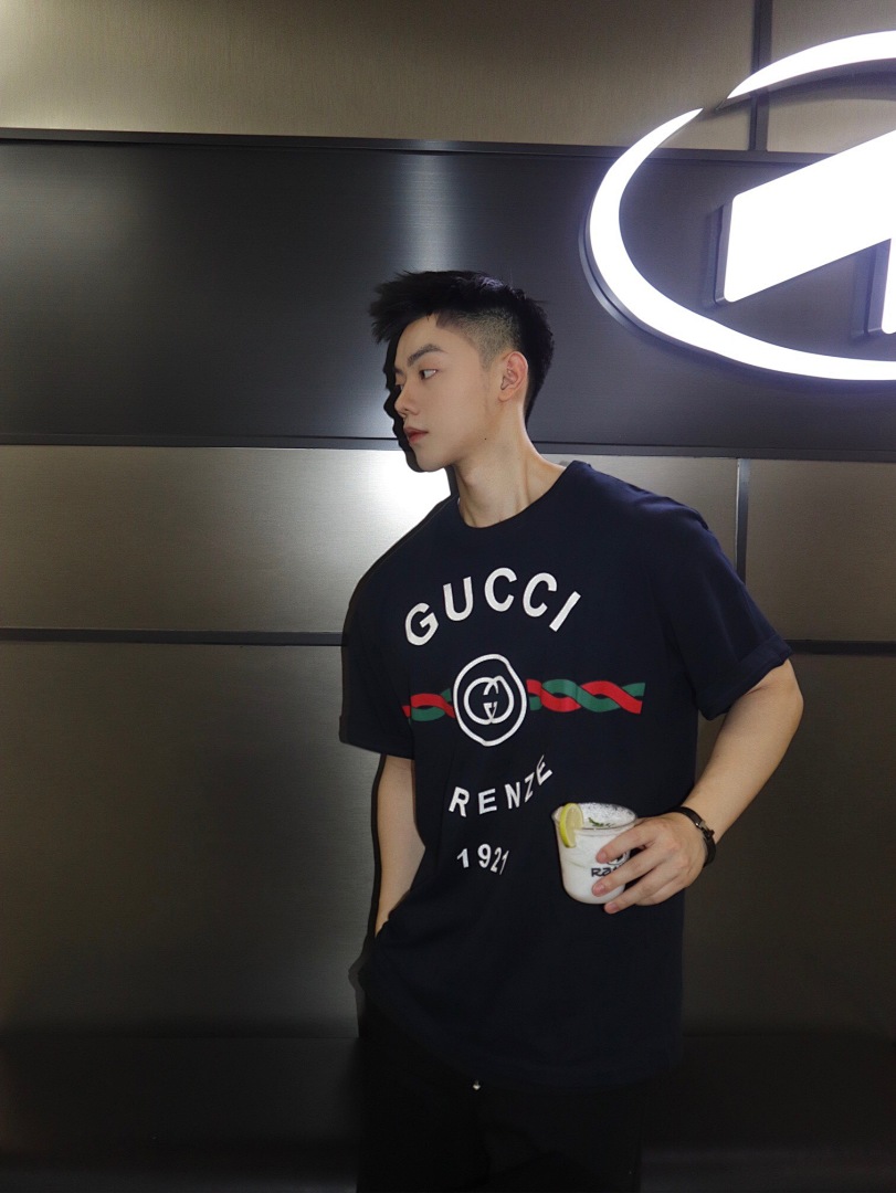 Gucci Linen Floral Print Short Sleeve (Black) - Image 13