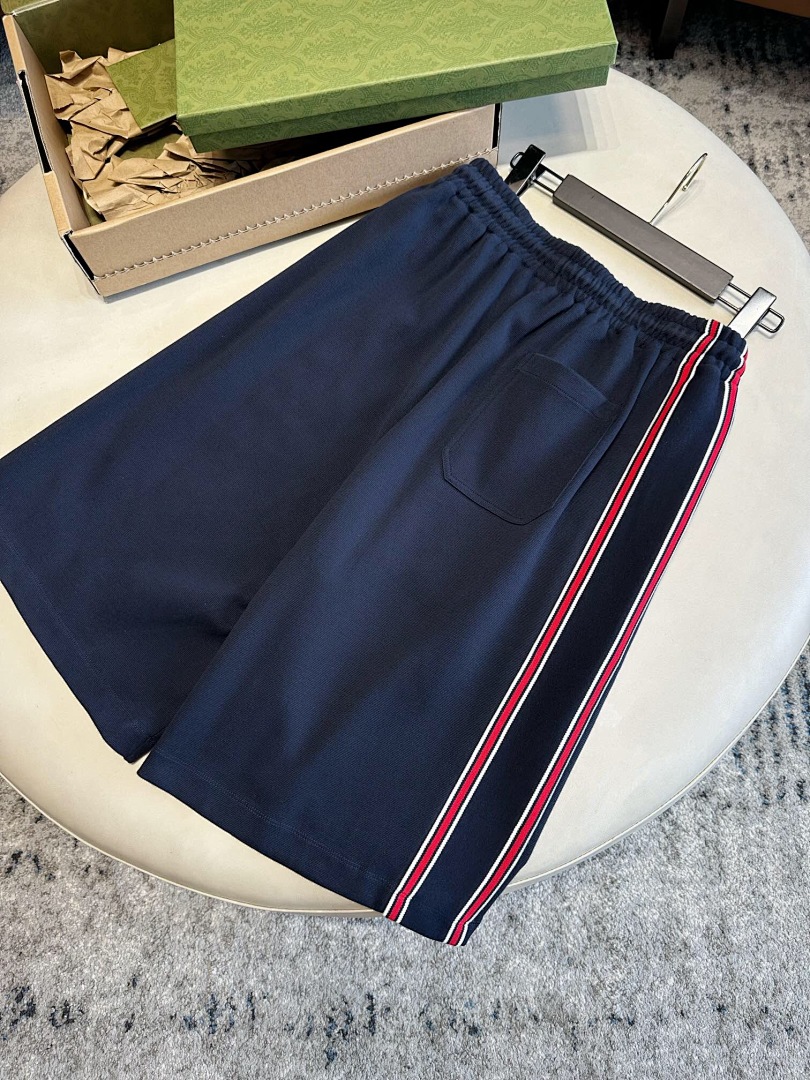 Gucci Red Striped Strap Short - Image 5