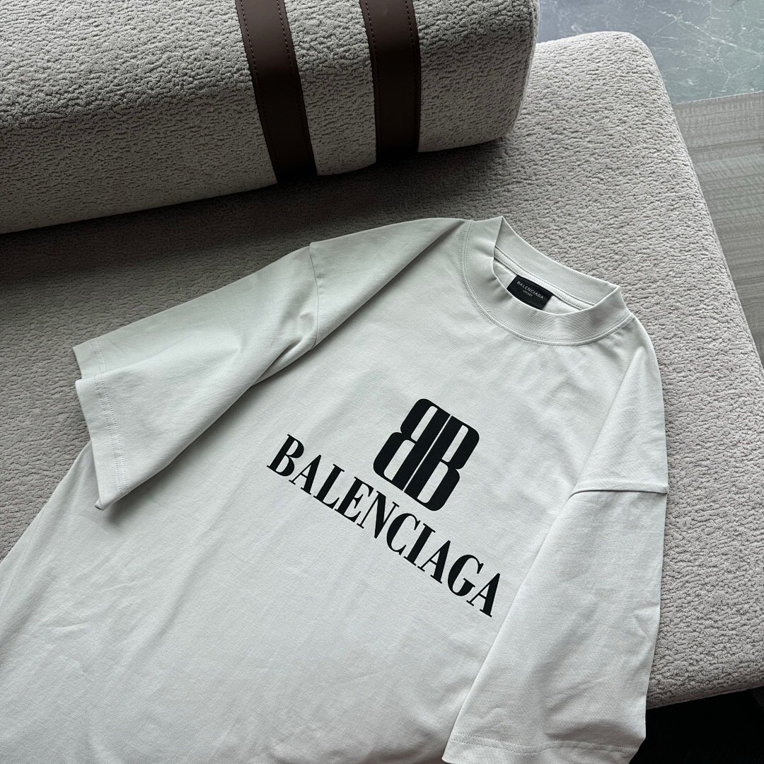 Balenciaga BB Print T - Image 6