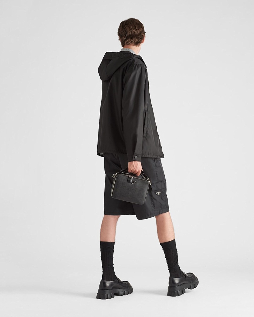 Unbranded Black Triple Label - Image 12