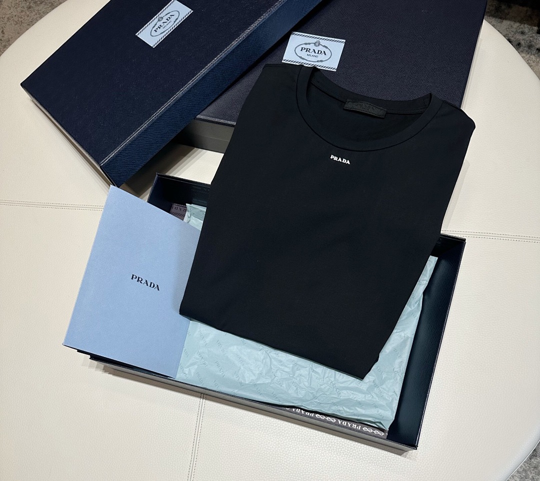 Unbranded Small Logo T (Black) - Image 8