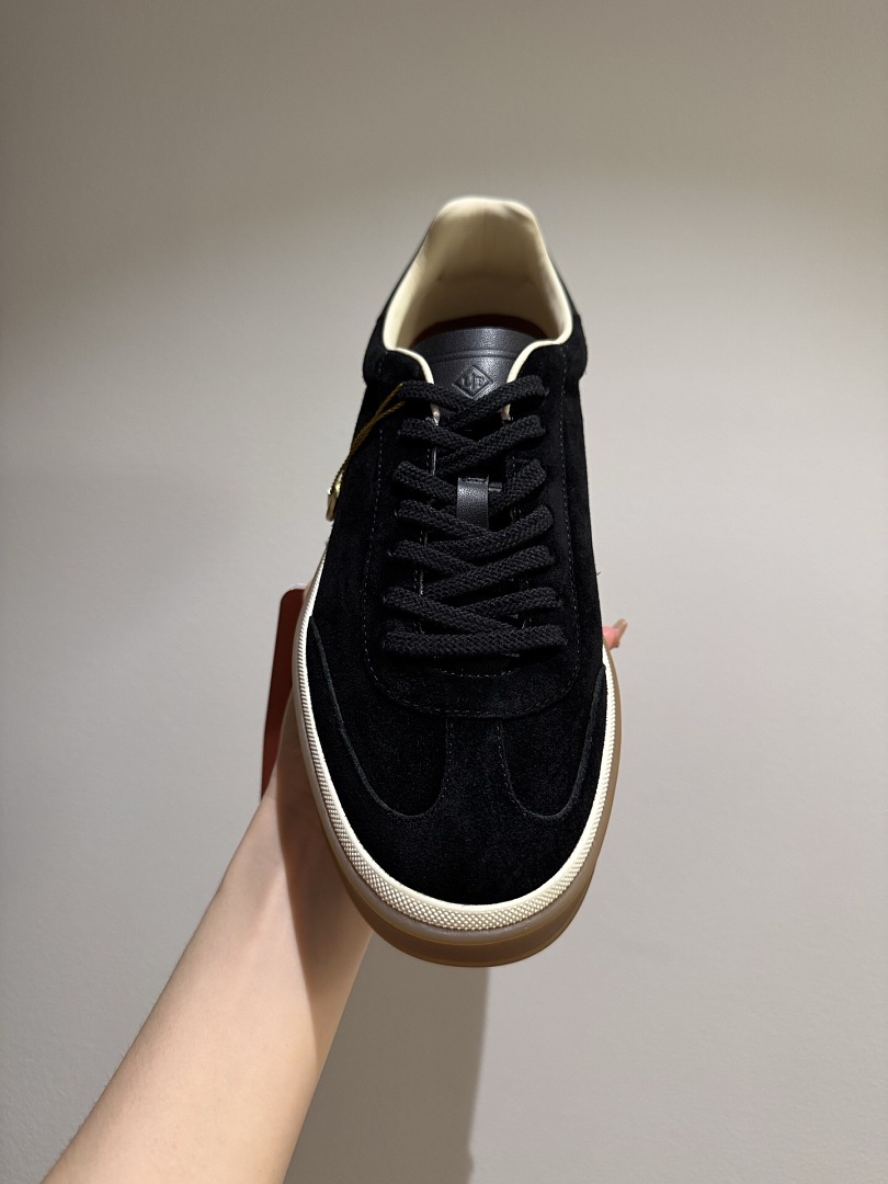 Unbranded LP - Image 17