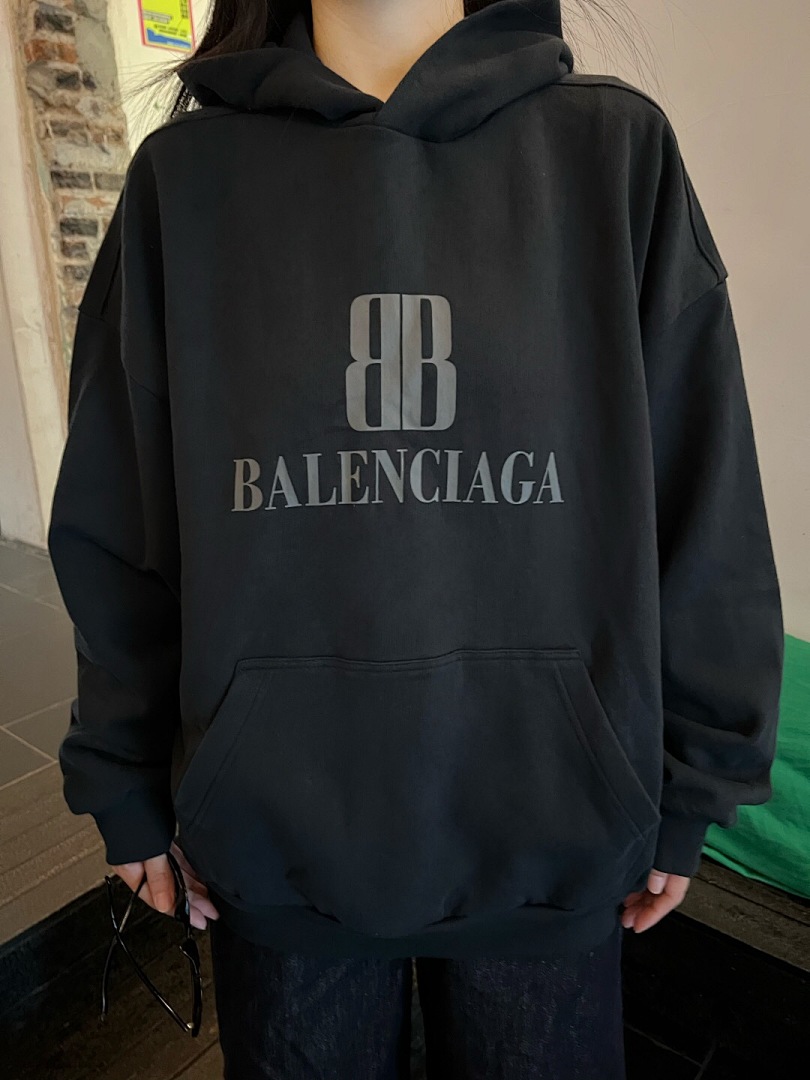Balenciaga BB Print - Image 20