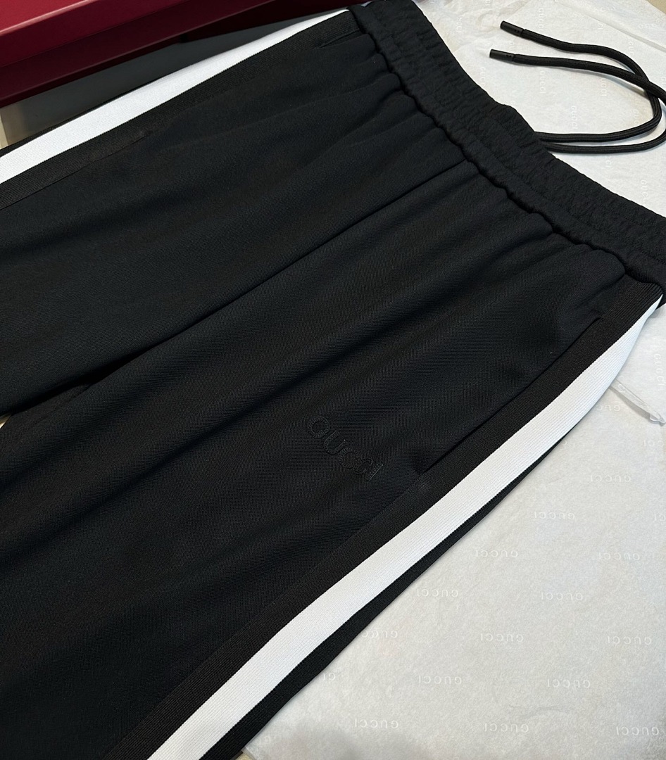 Gucci Embroidered Long - Image 8