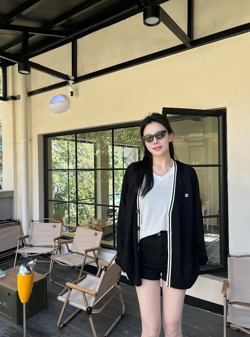 Celine C Fleece - Image 12