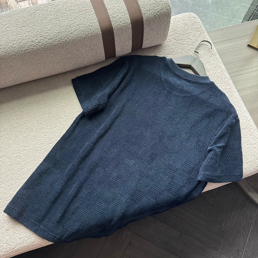 Unbranded Floral T - Image 4