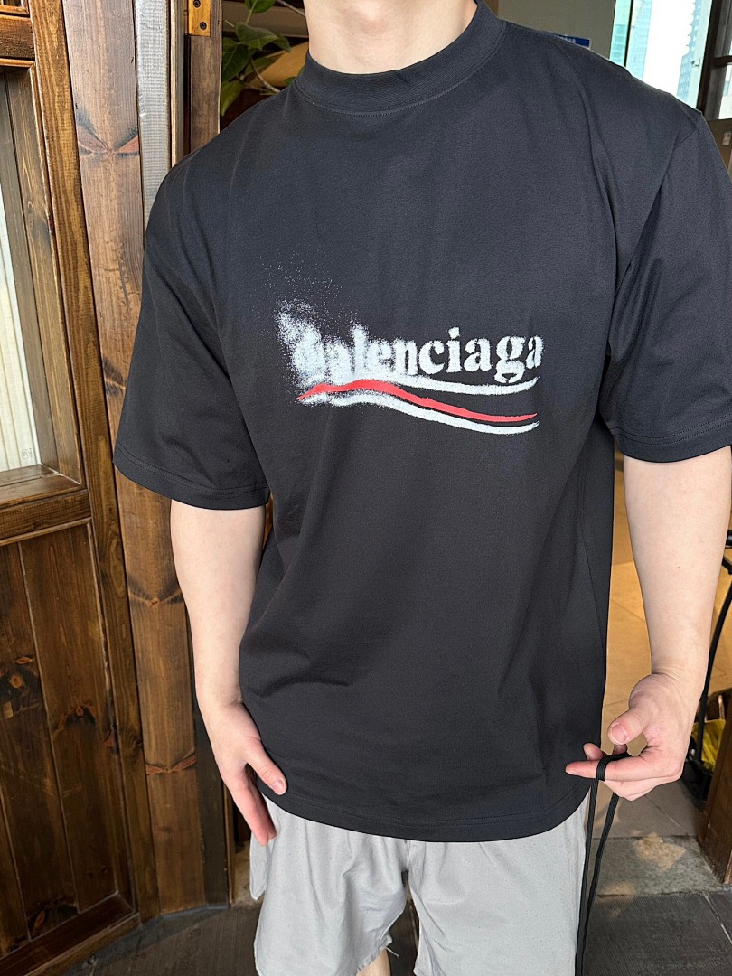Balenciaga Print T - Image 14