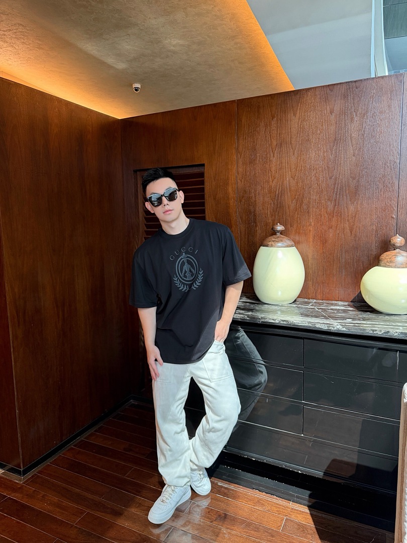 Gucci G Print Black T - Image 15