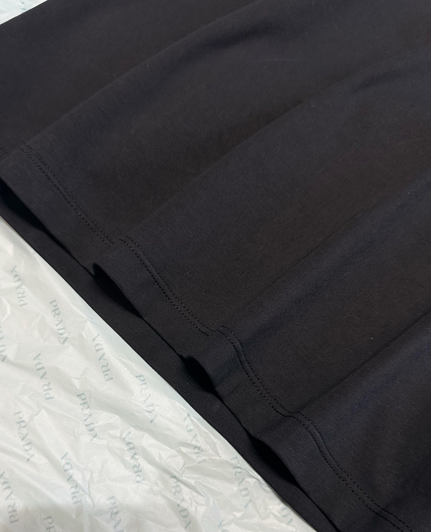 Unbranded Small Logo T (Black) - Image 7