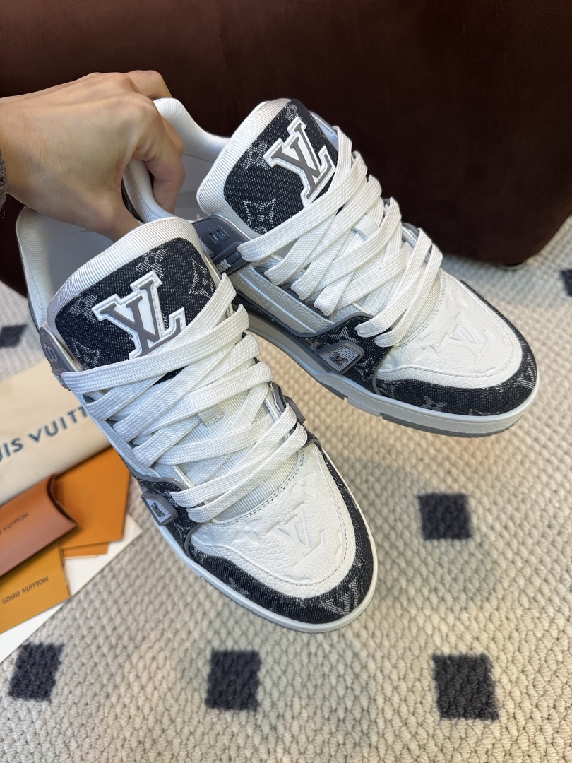 Unbranded Trainer - Image 7