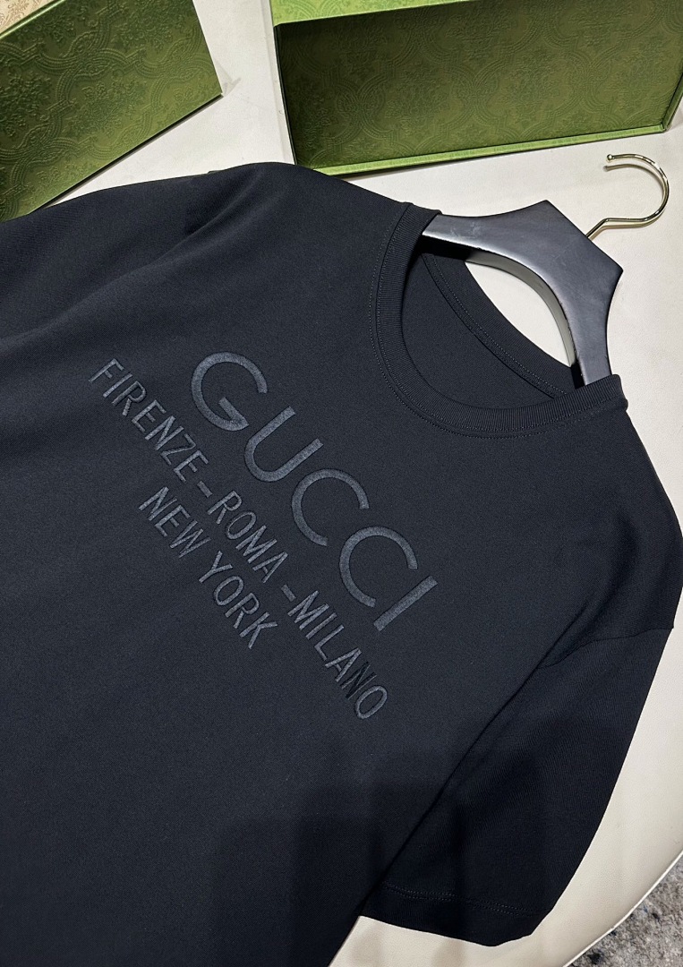 Gucci GU City Embroidered Short Sleeve (Black) - Image 4