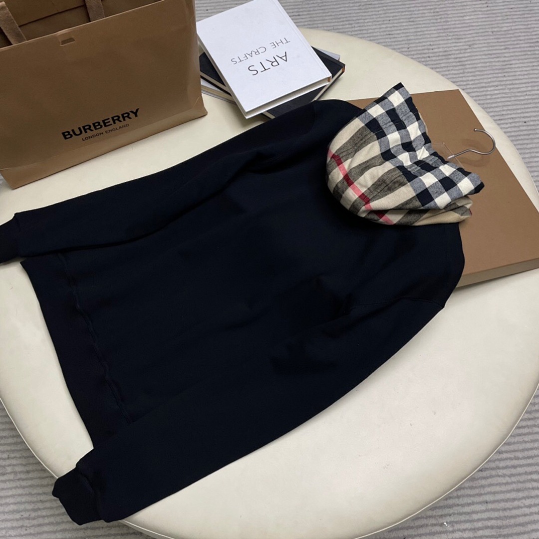 Burberry BR Plaid (Black) - Image 4