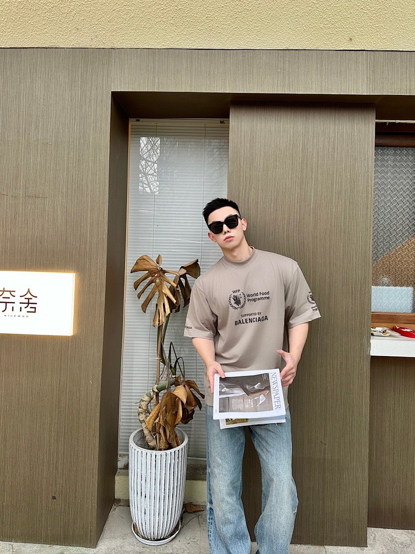 Balenciaga Limited Exclusive Short Sleeve - Image 11