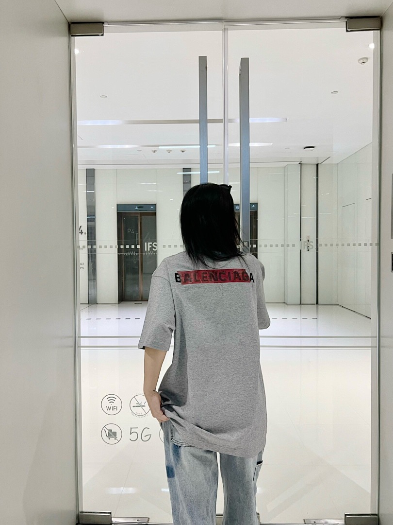 Balenciaga Floral Gum Strap T - Image 19