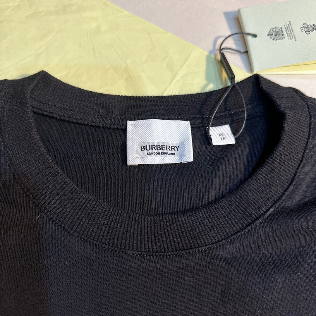 Burberry Fleece Short Sleeve - Image 8
