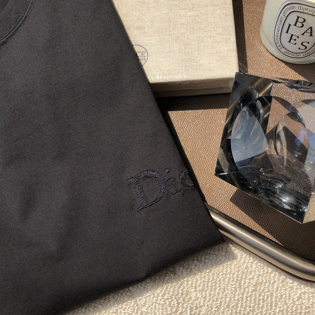 Unbranded DR Embroidered T (Black) - Image 9