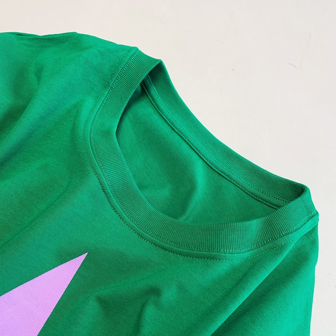 Gucci Green Star T - Image 8