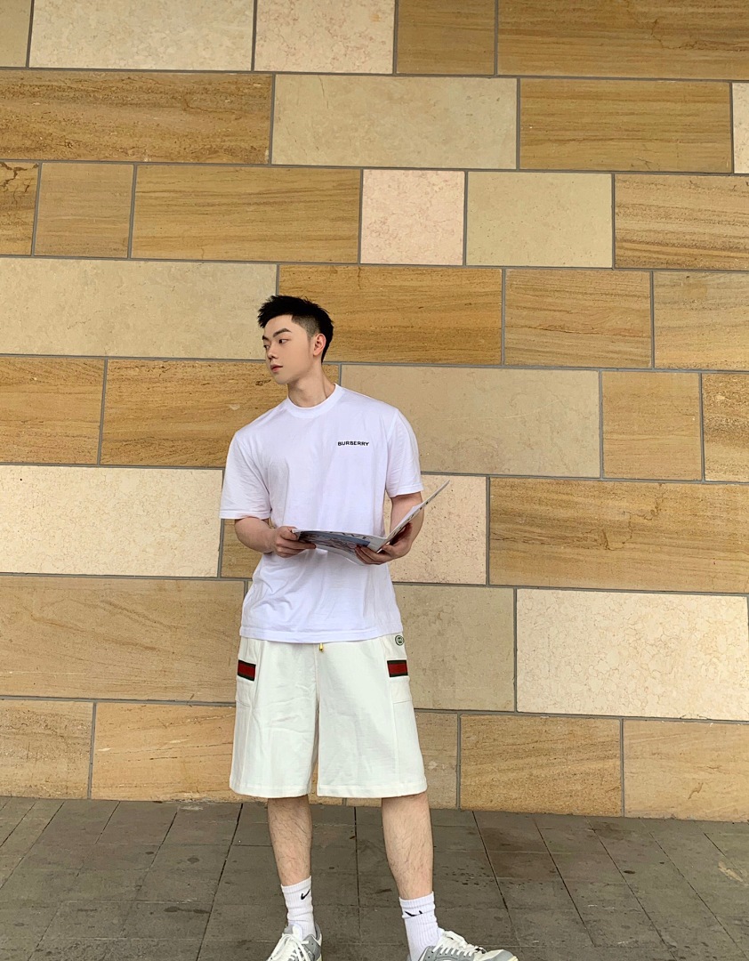 Gucci G White Strap Short - Image 15