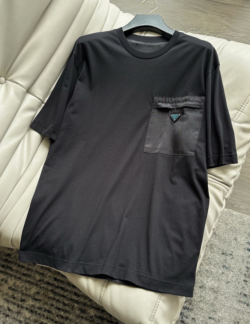Unbranded Pocket Triangle T-Shirt - Image 4