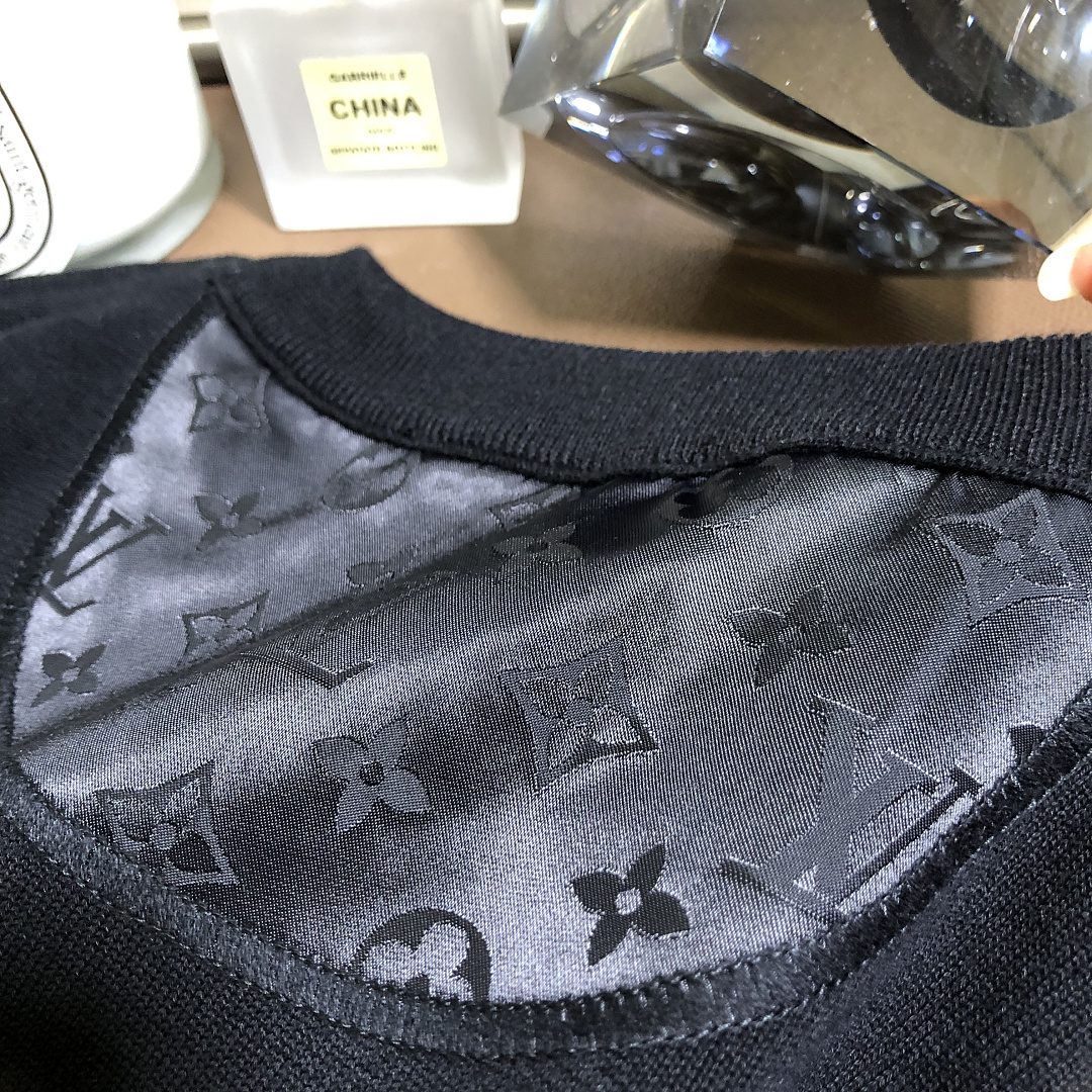 Unbranded Triple Floral T (Black) - Image 11