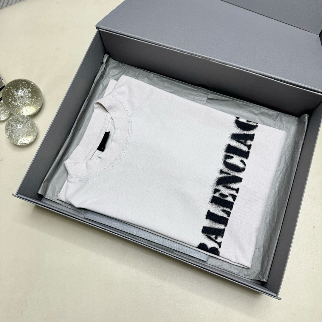 Balenciaga Short Sleeve - Image 13