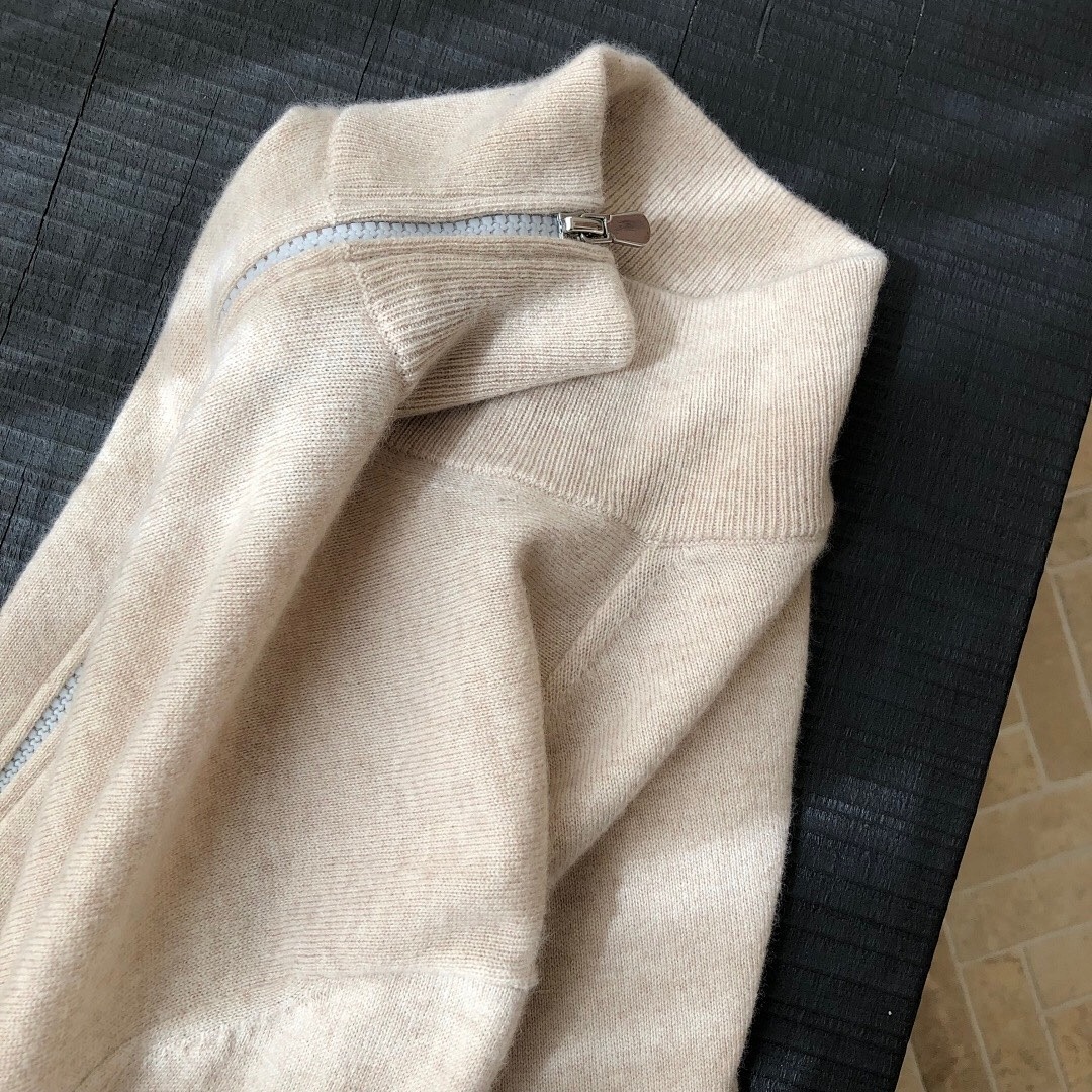 Unbranded Velvet - Image 11