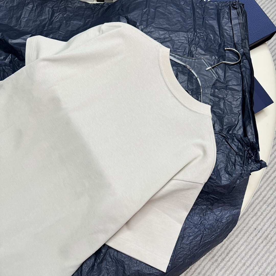 Unbranded DR Short Sleeve - Image 6