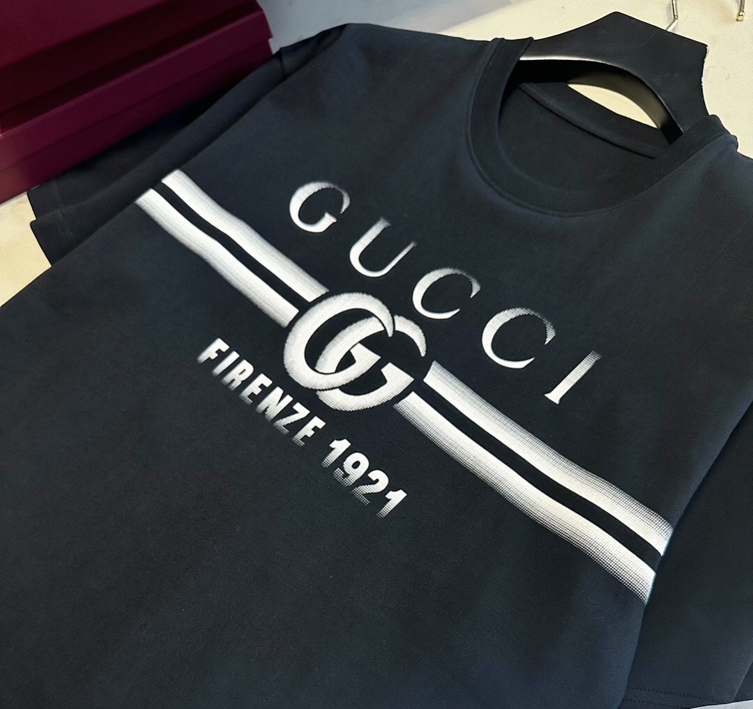 Gucci 1921 Black T - Image 6