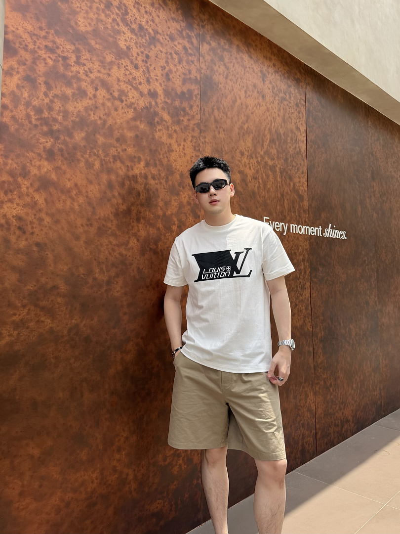 Unbranded V Label Short Sleeve - Image 25