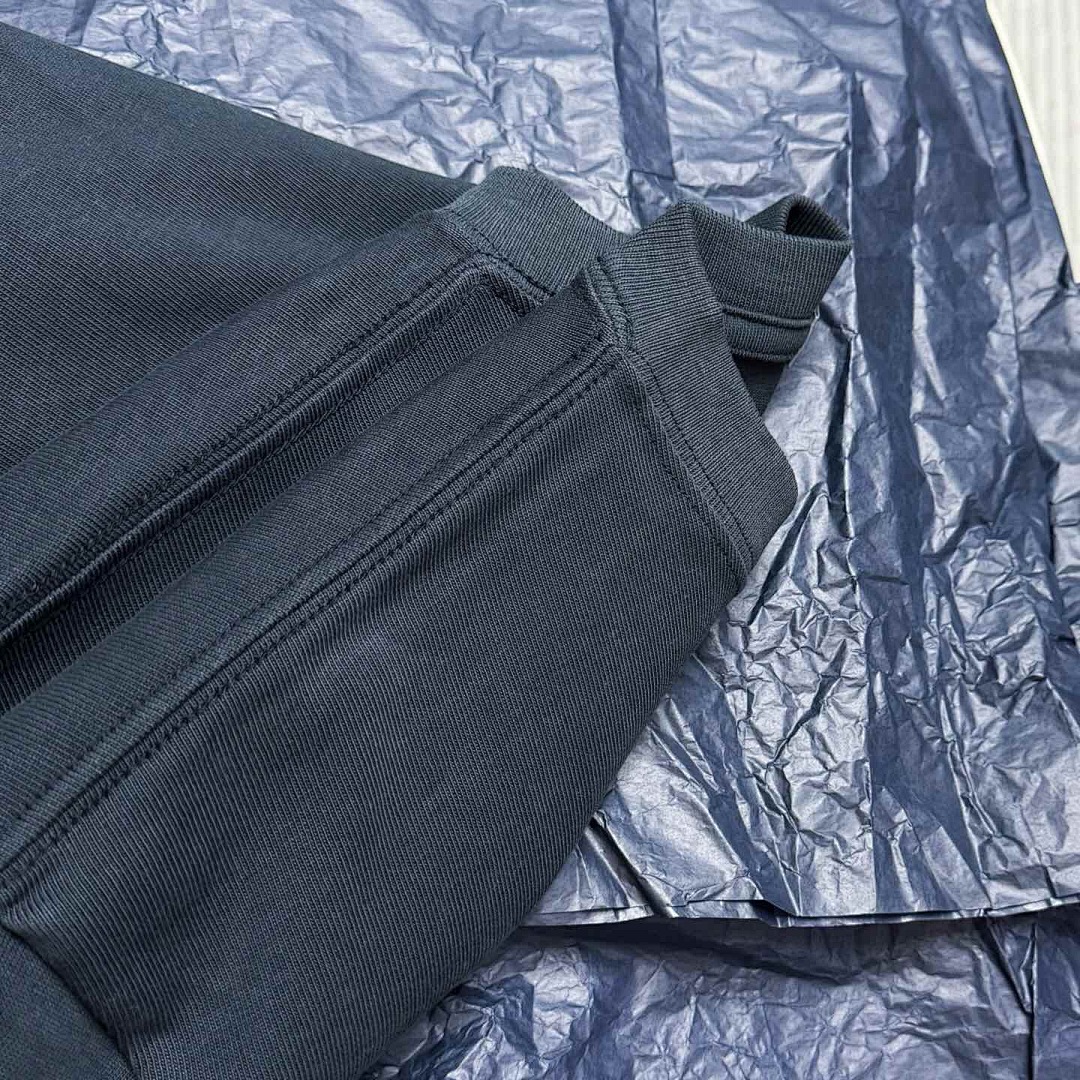 Unbranded DR Embroidered T - Image 8