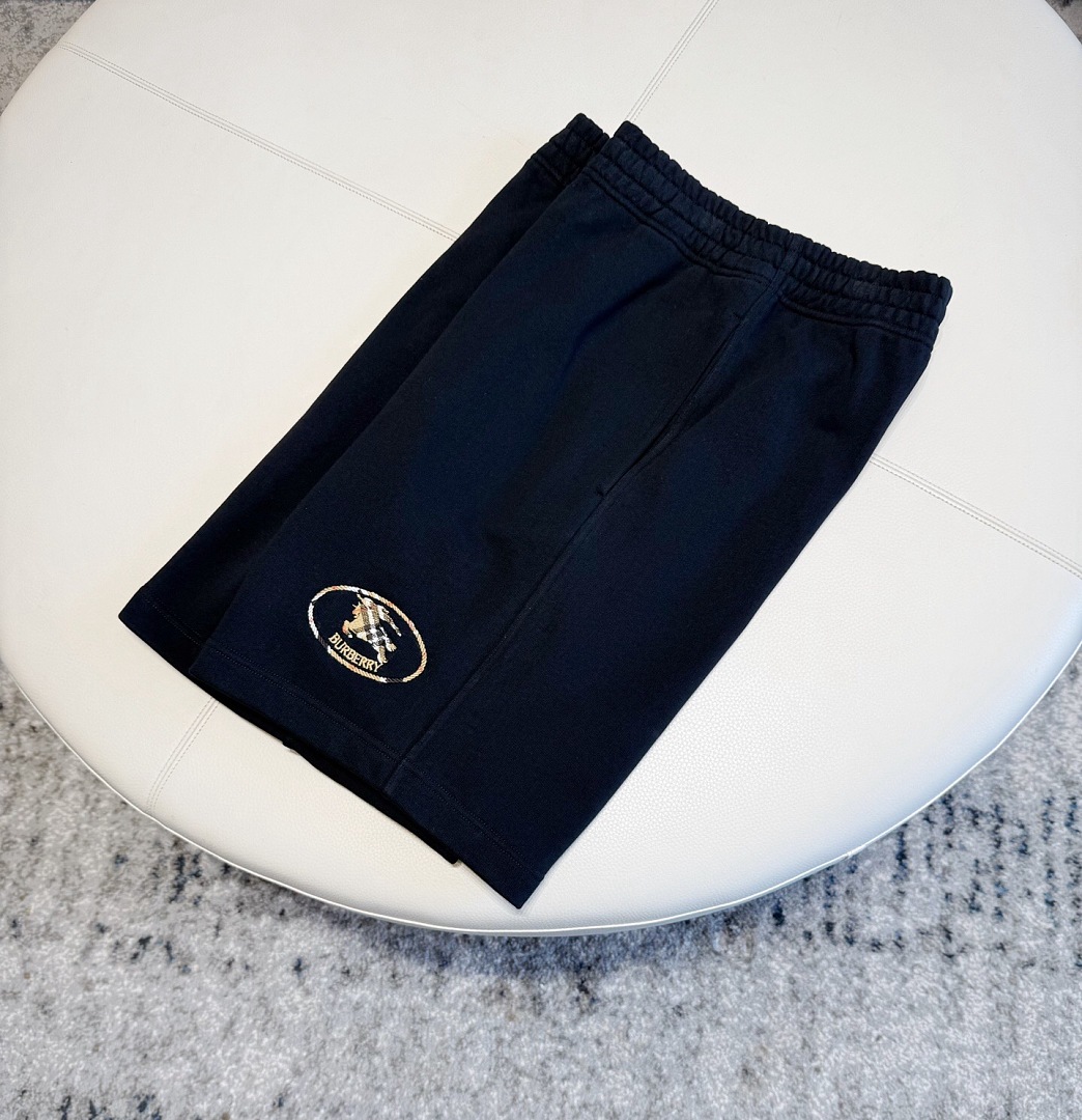 Burberry Label Short - Image 12