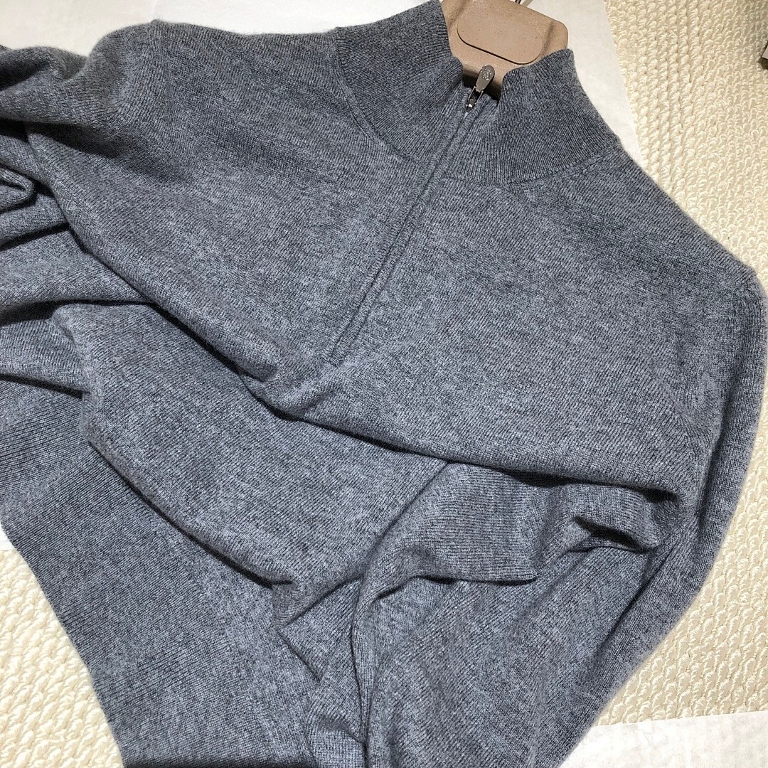 Unbranded Mountain Velvet Half Fleece (Grey) - Image 5