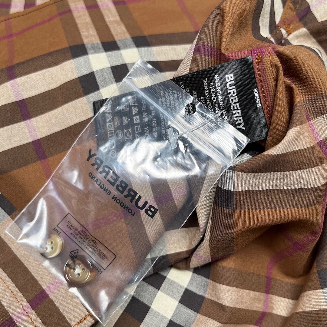 Burberry BR Stitching Plaid - Image 12