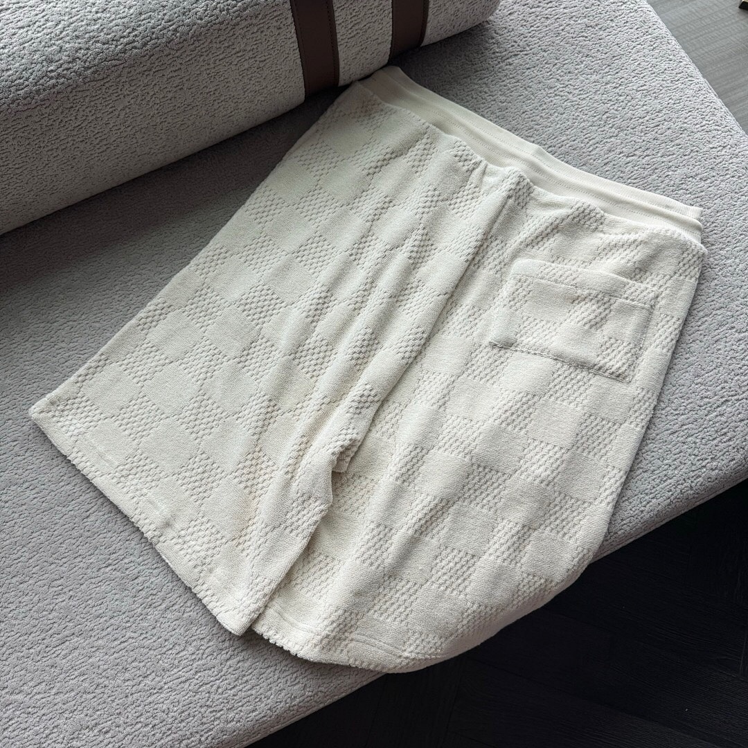 Unbranded Floral Short - Image 8