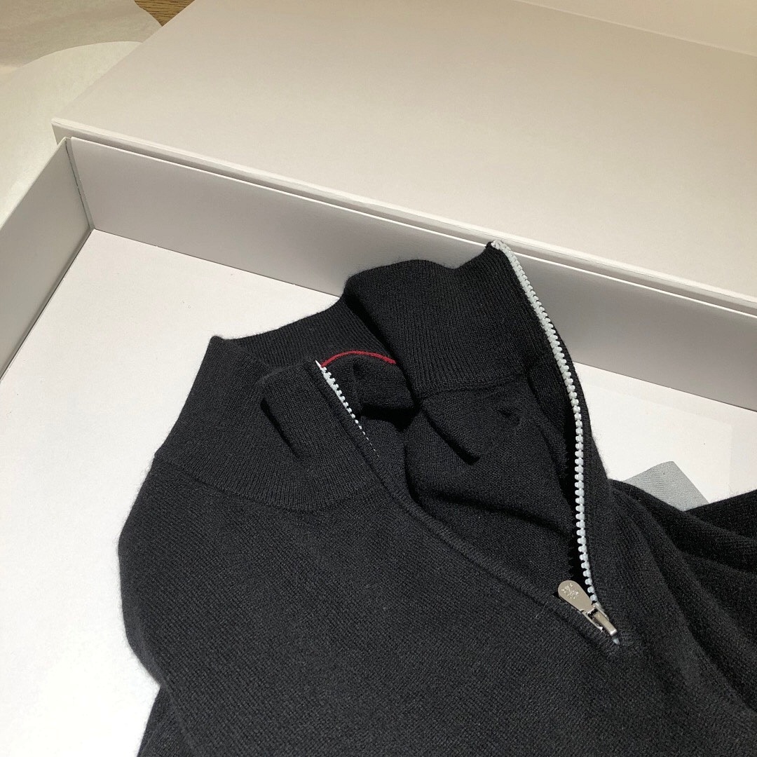 Unbranded Mountain Velvet Half Fleece (Black) - Image 6