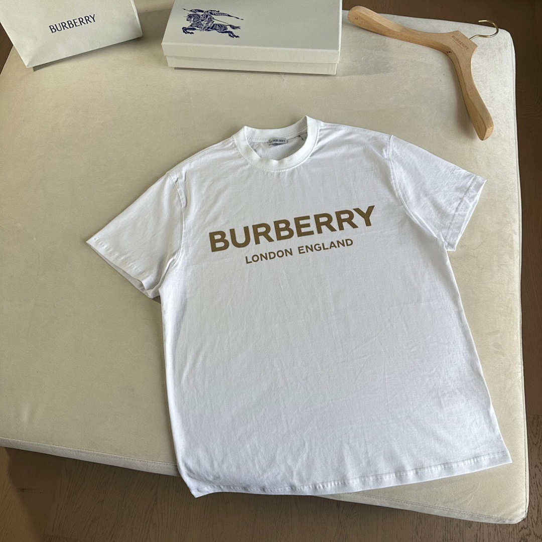 Burberry BU Gold Print T - Image 4