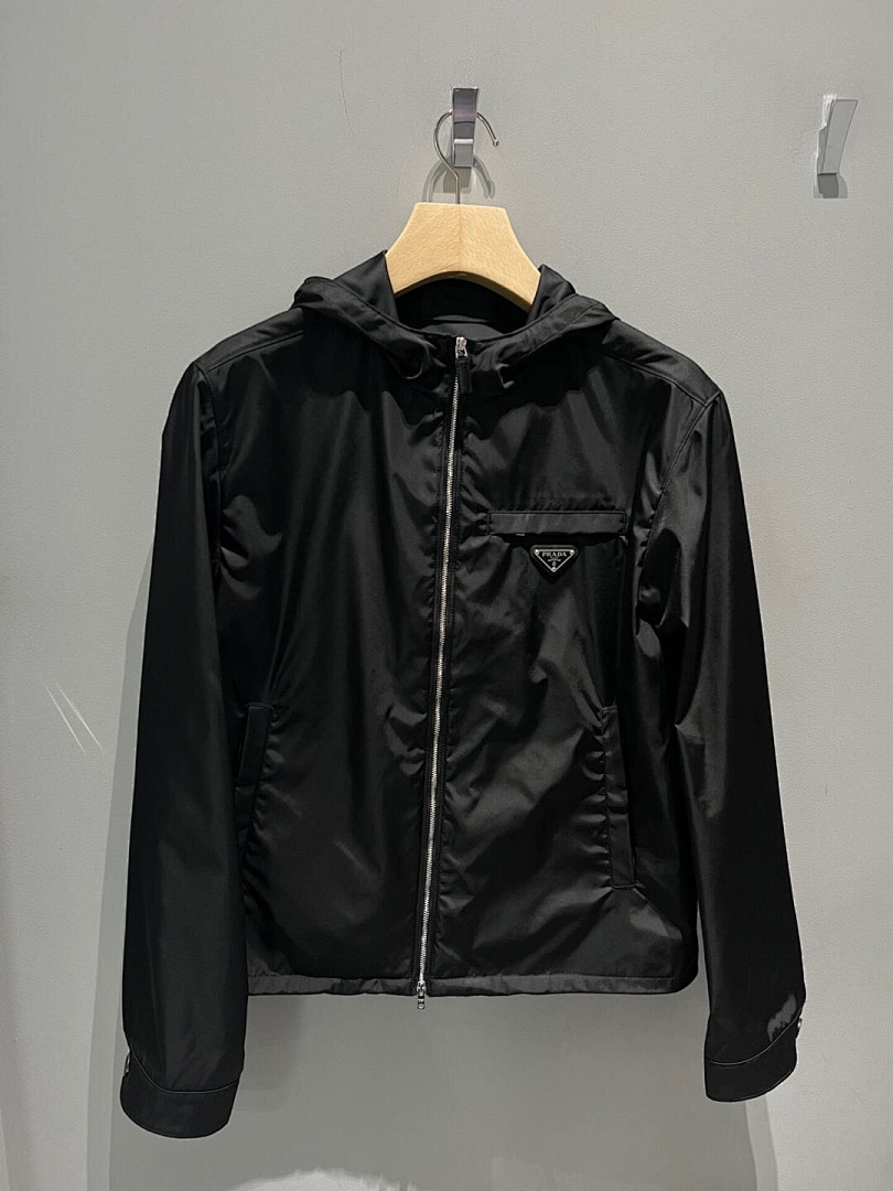 Unbranded Black Triple Label - Image 3